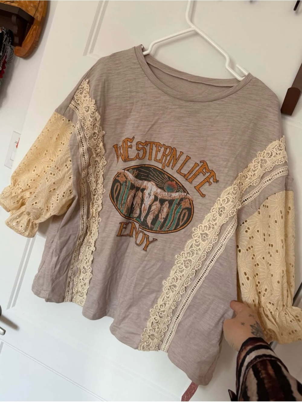 SHEIN Taupe Tee with Cream Lace Paneled Sleeves